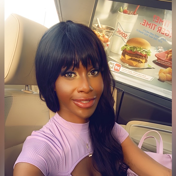 Meet your Posher, Fancie - Picture 4 of 4